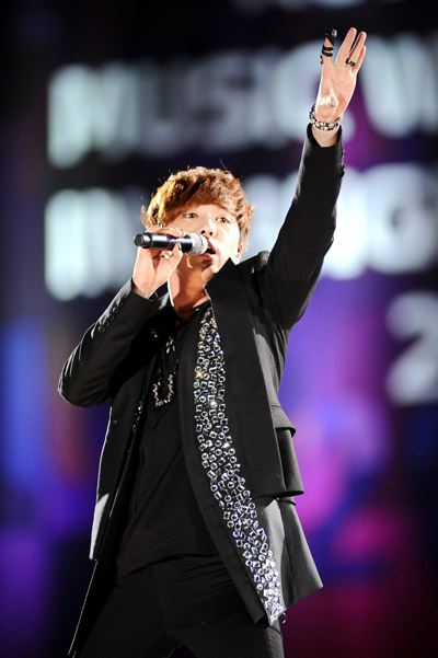 ประมวลภาพคอนเสิร์ต Korean Music Wave in Bangkok 2012