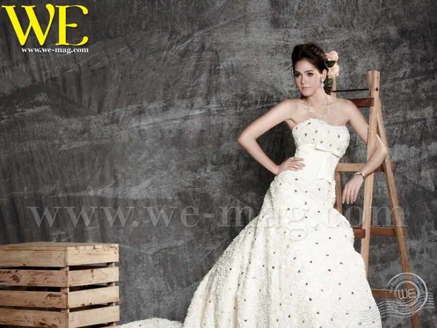 ชมพู่ อารยา & ธันวา @ WE vol.8 no.96 April  2012
