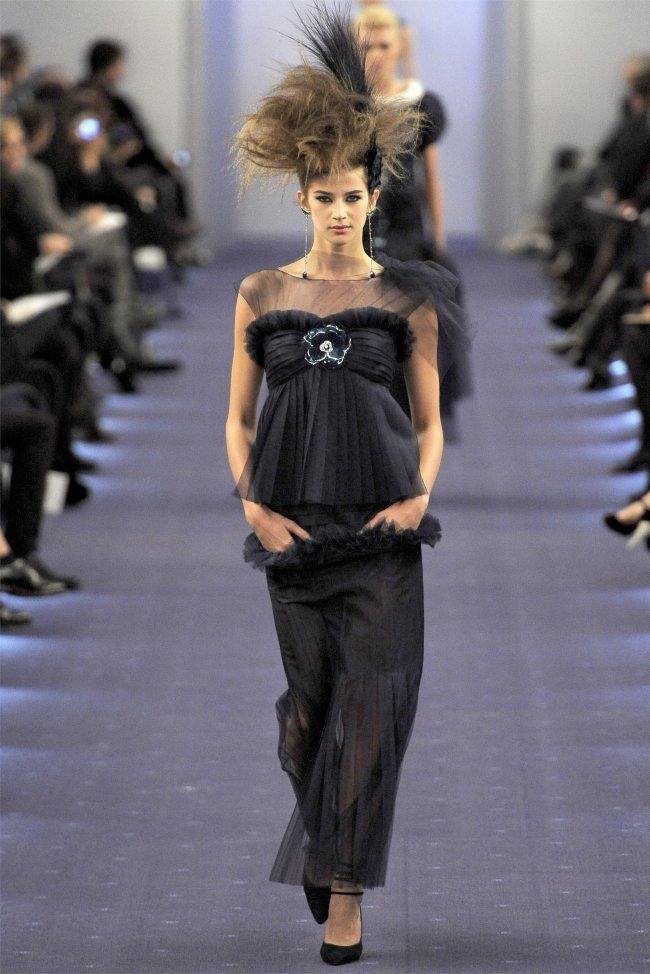 PARIS HAUTE COUTURE: CHANEL SPRING 2012 COUTURE