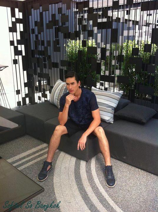 ณเดชน์ เบี้องหลังถ่ายแบบนิตยสาร Around Magazine