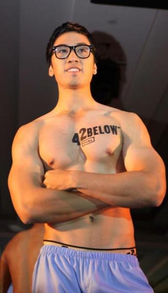 บริหารกล้ามเนื้อยามเช้ากันครับ