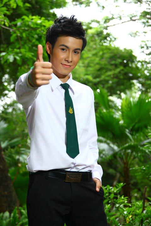 นักศึกษาไทยหล่อ