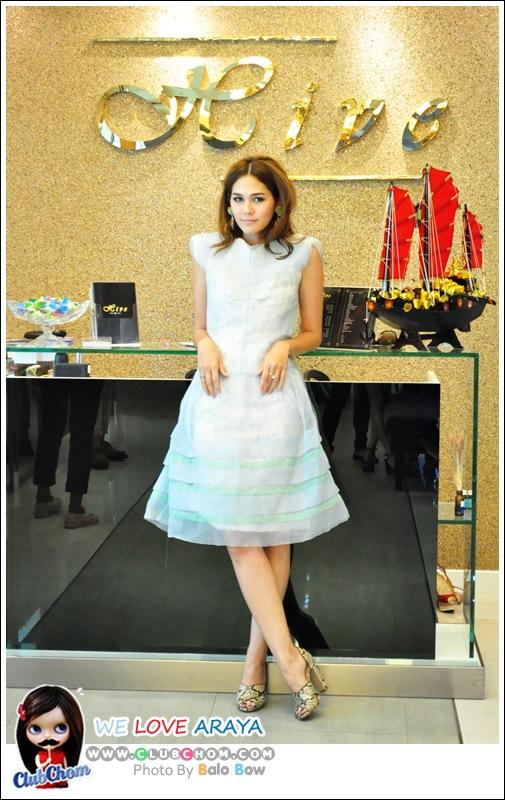 ชมพู่ อารยา @ Hive Salon Langsuan