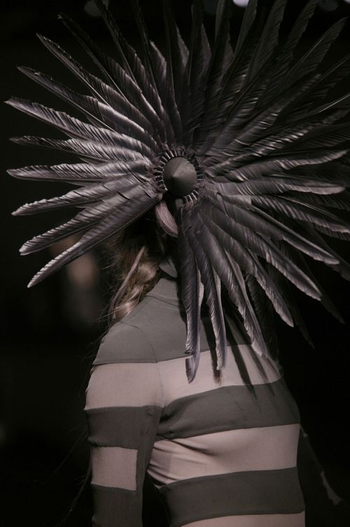 GARETH PUGH: SPRING/SUMMER 2010 WOMEN'S COLLECTION