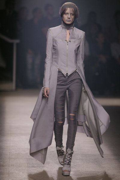 GARETH PUGH: SPRING/SUMMER 2010 WOMEN'S COLLECTION