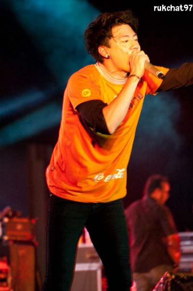 มหาสงกรานต์หลากสี บุรีรัมย์หรรษา