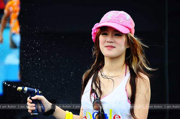 มหาสงกรานต์หลากสี บุรีรัมย์หรรษา