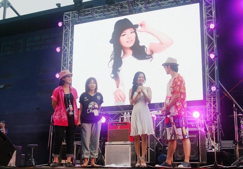 มหาสงกรานต์หลากสี บุรีรัมย์หรรษา