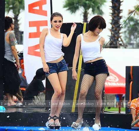 มหาสงกรานต์หลากสี บุรีรัมย์หรรษา
