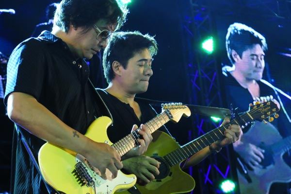 มหาสงกรานต์หลากสี บุรีรัมย์หรรษา