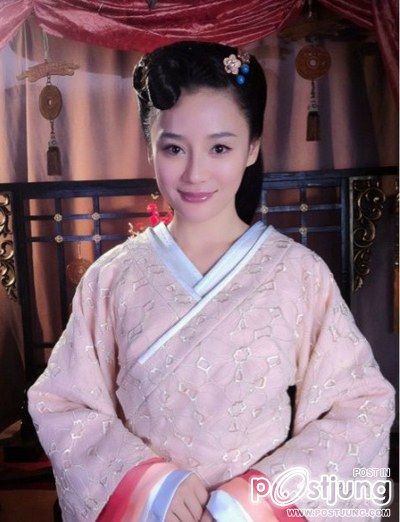 Beauties of the Emperor / 王的女人 / Wang De Nu Ren (2012)