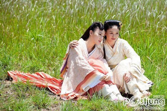 Beauties of the Emperor / 王的女人 / Wang De Nu Ren (2012)