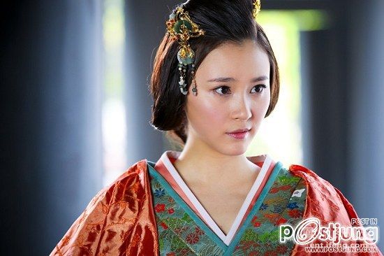 Beauties of the Emperor / 王的女人 / Wang De Nu Ren (2012)