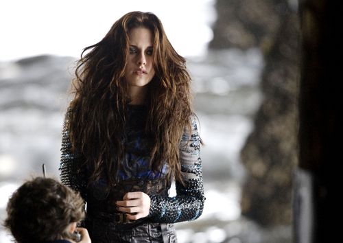 BEHIND THE SCENES: TWILIGHT SAGA'S KRISTIN SWTEWARG GETTING READY FOR THE ALLURE MAGAZINE SHOOT BY M