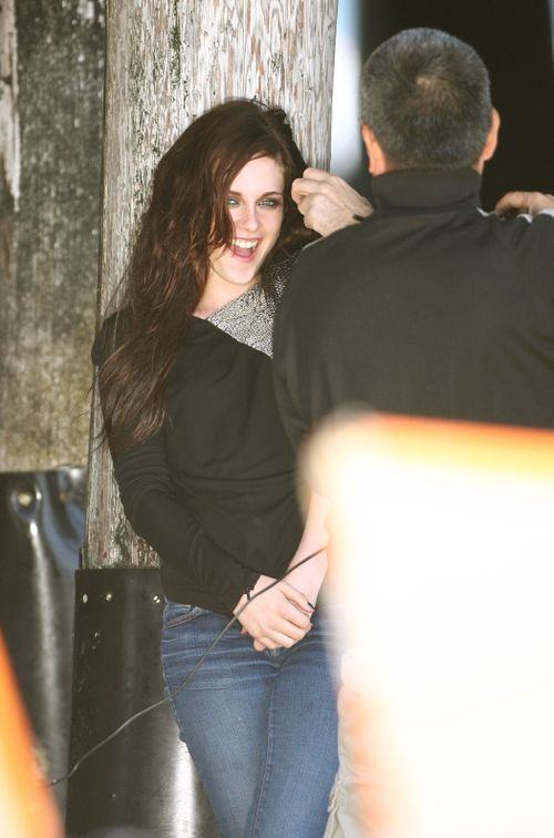 BEHIND THE SCENES: TWILIGHT SAGA'S KRISTIN SWTEWARG GETTING READY FOR THE ALLURE MAGAZINE SHOOT BY M