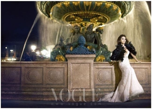 VOGUE KOREA: SONG HYE KYO IN "THE MODERN LADY" BY PHOTOGRAPHER RYOO HYUNG WON