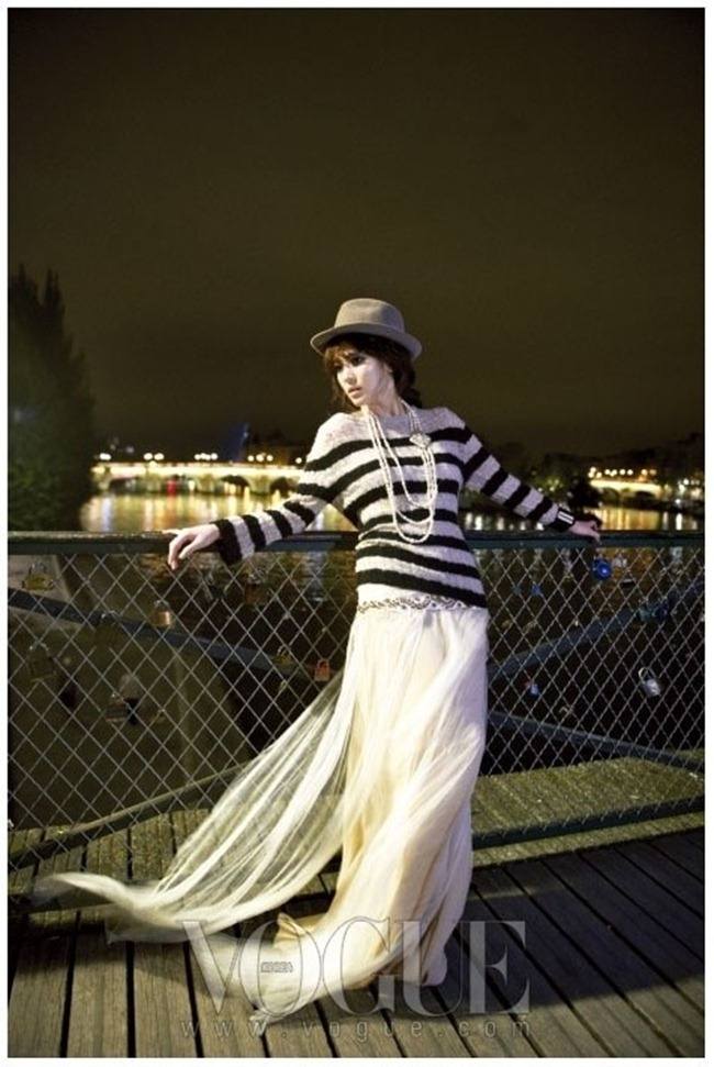 VOGUE KOREA: SONG HYE KYO IN "THE MODERN LADY" BY PHOTOGRAPHER RYOO HYUNG WON
