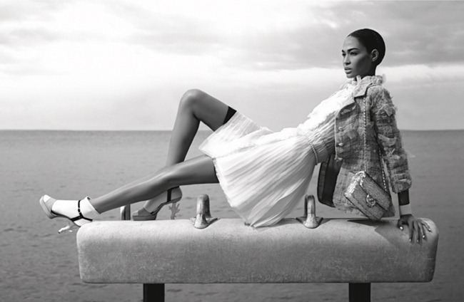 CAMPAIGN: SASKIA DE BRAUW & JOAN SMALLS FOR CHANEL SPRING 2012 BY PHOTOGRAPHER KARL LAGERFELD