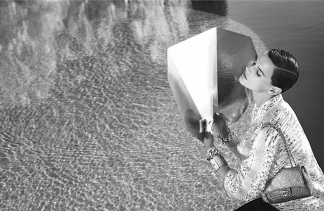 CAMPAIGN: SASKIA DE BRAUW & JOAN SMALLS FOR CHANEL SPRING 2012 BY PHOTOGRAPHER KARL LAGERFELD