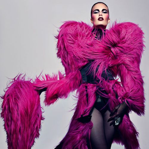 INTERVIEW MAGAZINE: GLAMOUR VIXENS BY CRAIG MCDEAN