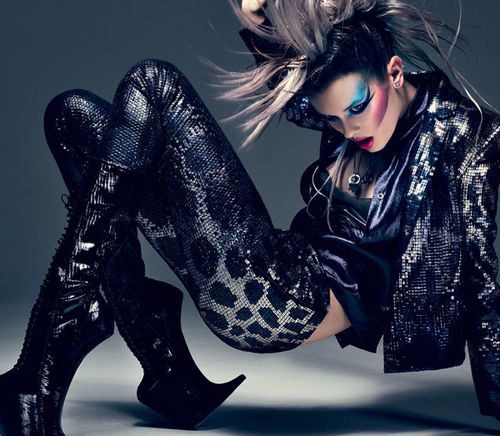 INTERVIEW MAGAZINE: GLAMOUR VIXENS BY CRAIG MCDEAN