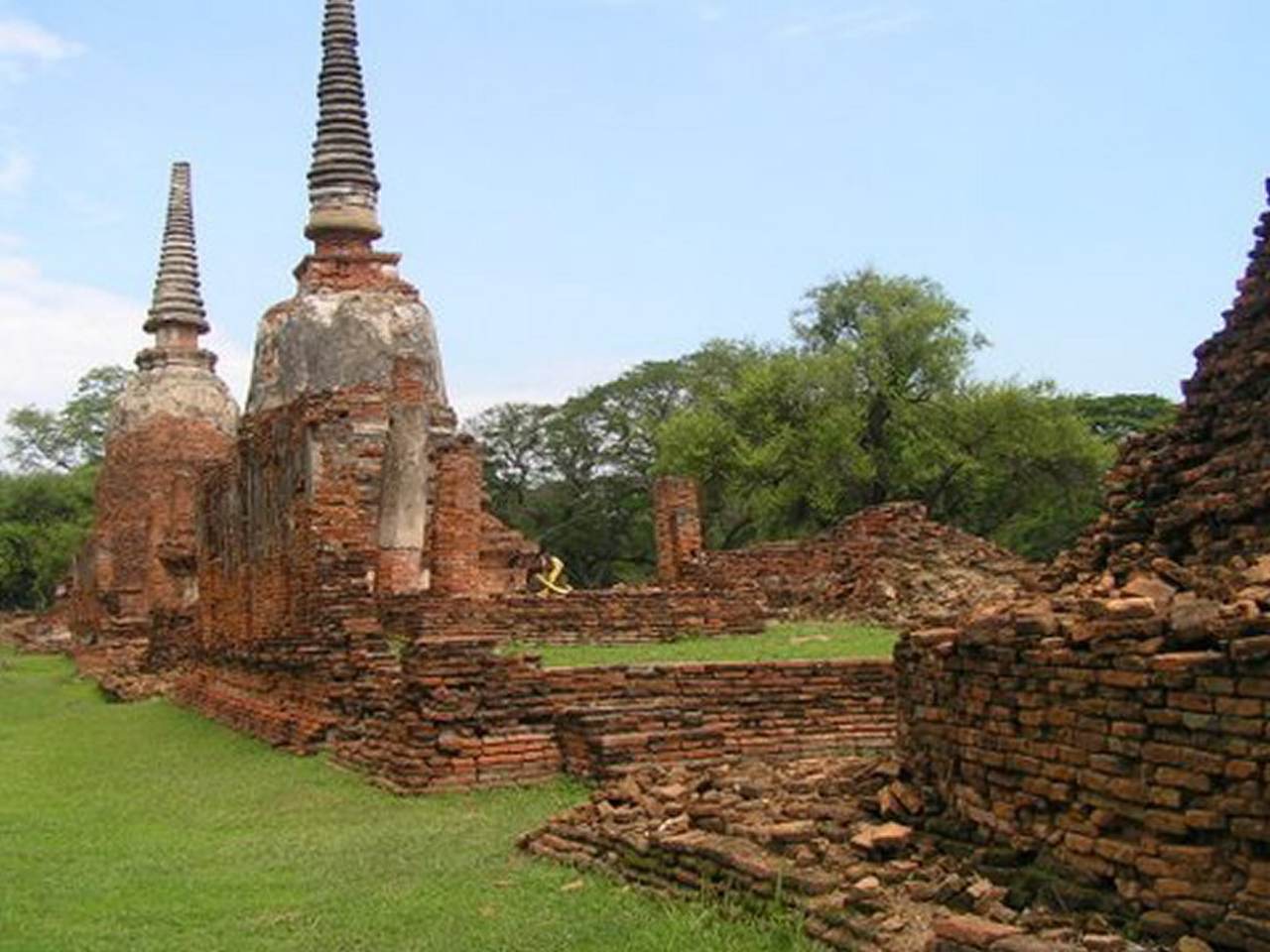 พระนครศรีอโยธยาศรีรามเทพนคร........