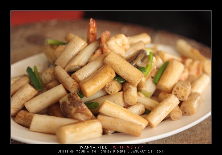 มากิน ไหลบัว กันค่ะ อร่อยแน่!!