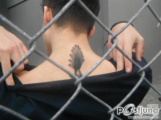 Zayn Malik แห่งวง One Direction ไปทำรอยสักอันใหม่!...เต็มตัวไปหมดแล้ววว!!!