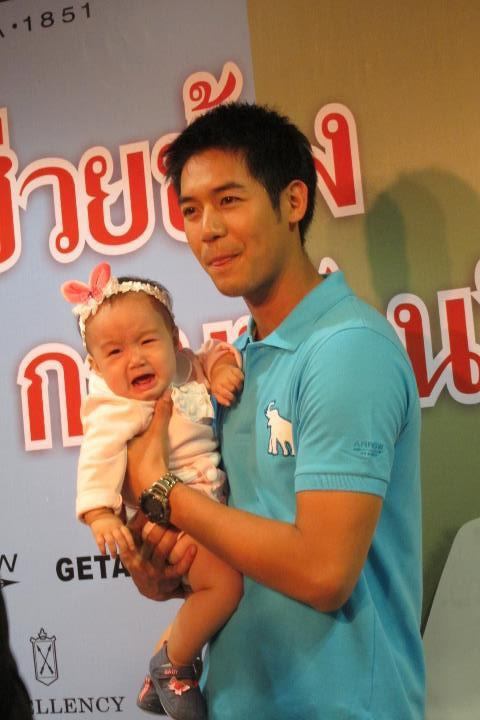>> พี่เวียร์กับเด็กน้อย << อีกหนึ่งความหมายของผู้ชายอบอุ่น