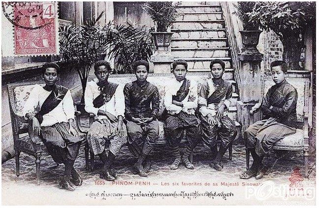 การแต่งกายของสตรีชาวกัมพูชาเมื่อร้อยปีก่อนชุดที่2