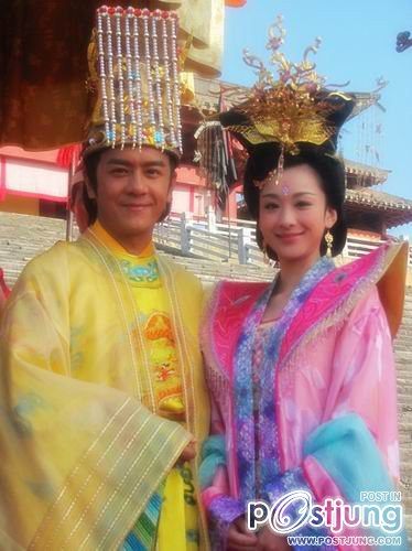 《薛平贵与王宝钏》 Love Amongst War  (2012)