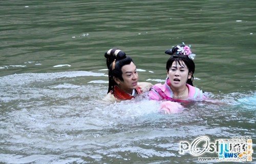 《薛平贵与王宝钏》 Love Amongst War  (2012)
