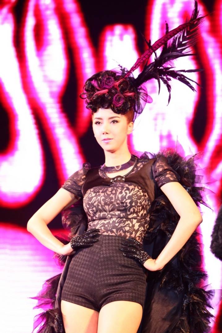 สี่สาวสุดแซ่บ ไอซ์ ก้อย แป้ง จุ๋ย