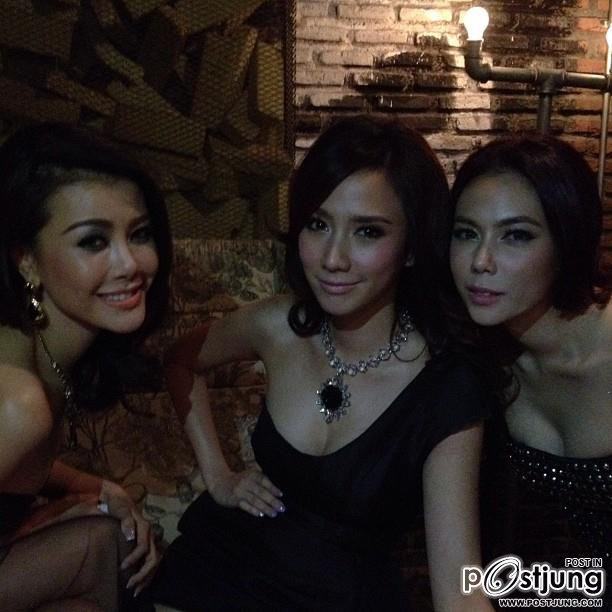 นางพญาเบอร์หนึ่ง กับ Prada!!