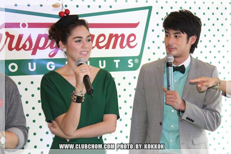 ชมพู่ อารยา ในงานเปิดร้าน Krispy Kream at The mall bang kapi