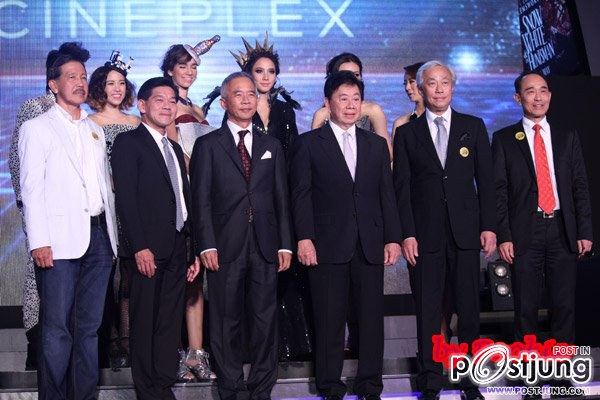 เลอเลิศไปกับ"อั้ม พัชราภา"ในมาดราชินีเเม่มดผู้งามสง่า@Mega Bangna opening !!!