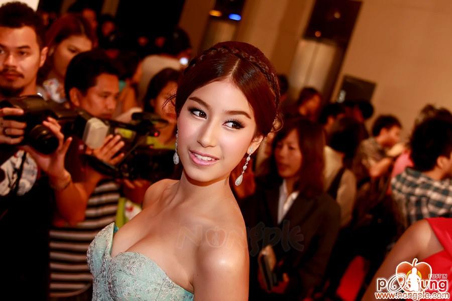 มิ้น สวย คม