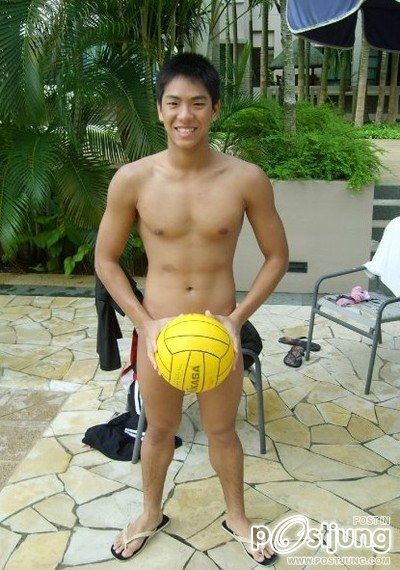 สระว่ายน้ำ!!