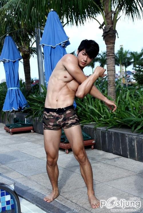 สระว่ายน้ำ!!