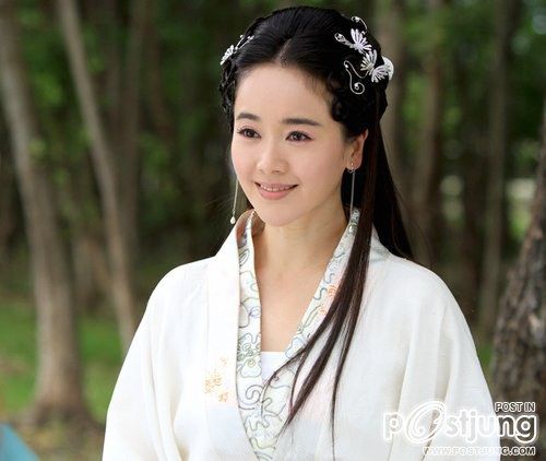 Zuo Xiao Qing as Bai Su Zhen (Love of the Millenni