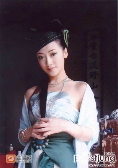 Chen Zi Han as Xiao Qing (Madame White Snake 2006)