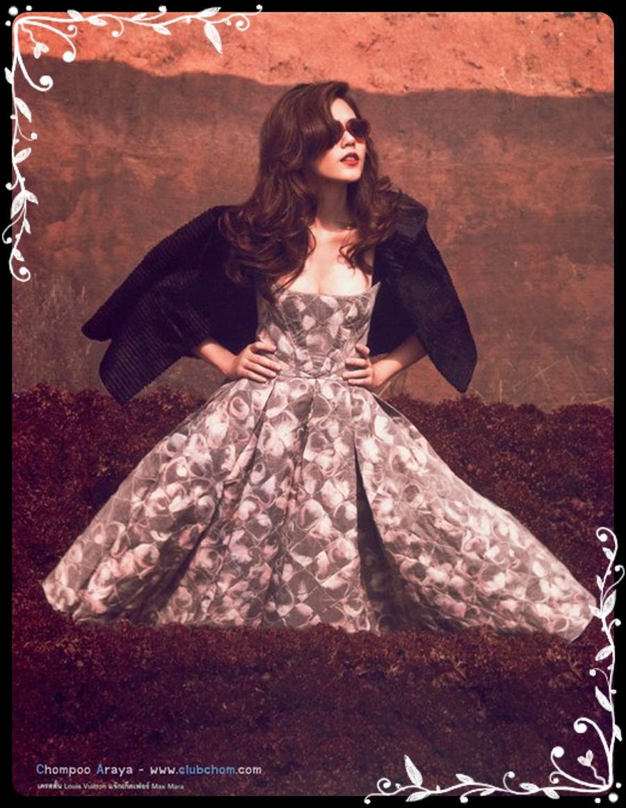 ชมพู่ อารยา  พารากอนเม็ดงาม Influential fashion of the year.