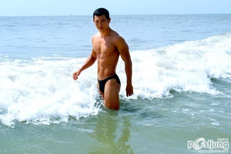ล่ำ่จัดหนัก หล่อจัดเต็ม