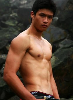 ล่ำ่จัดหนัก หล่อจัดเต็ม
