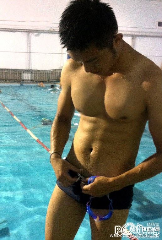 ล่ำ่จัดหนัก หล่อจัดเต็ม