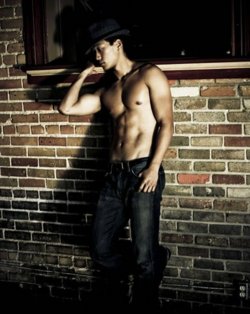 ล่ำ่จัดหนัก หล่อจัดเต็ม