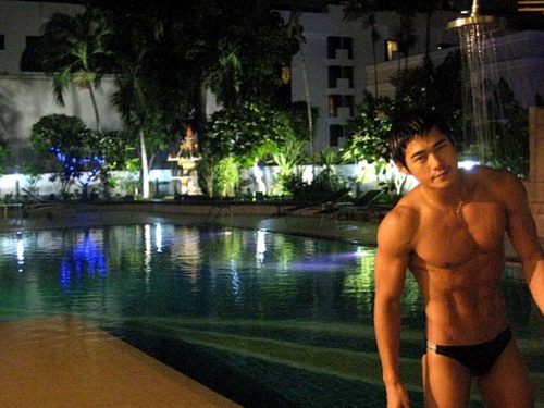 หล่่่่่อๆล่ำๆ