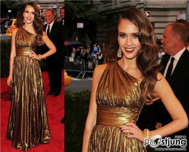 ..Jessica Alba กับเดรสสีอร่าม