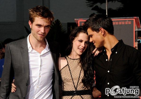 Kristen Stewart , Robert Pattinson , Taylor Lautner