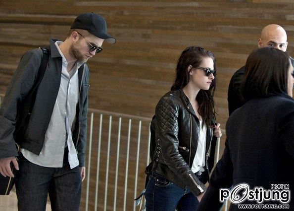 Kristen Stewart , Robert Pattinson , Taylor Lautner